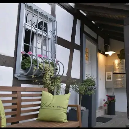 Stilvolle Altbauwohnung Zimt & Zucker * Hoehr-Grenzhausen